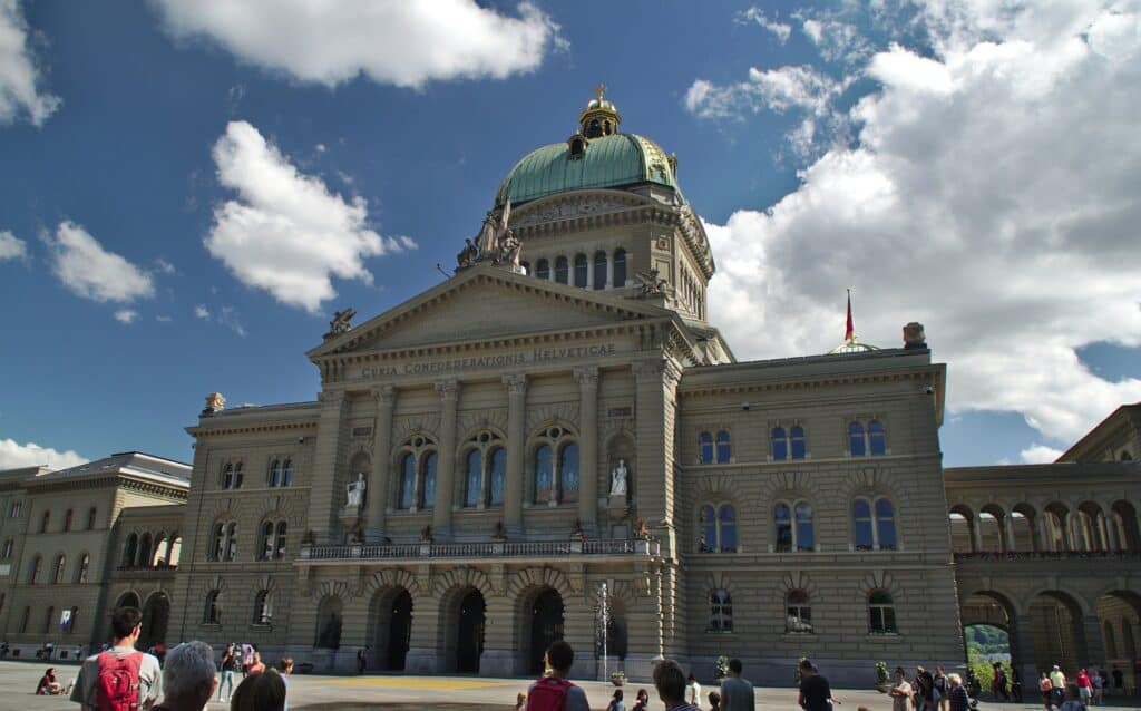 Bern, Switzerland, base of the Swiss forensic case series discussed here. Context only.