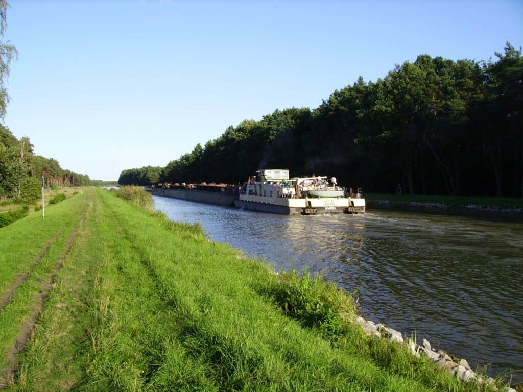 The Oder-Havel Canal. Modern photograph, not a crime-scene image.