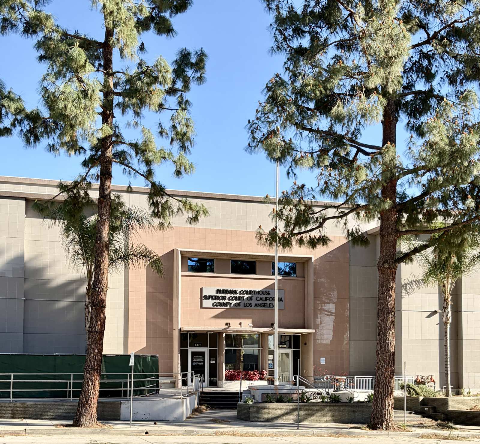 Entrance of the Burbank Courthouse of the Superior Court of California, County of Los Angeles, with its sign