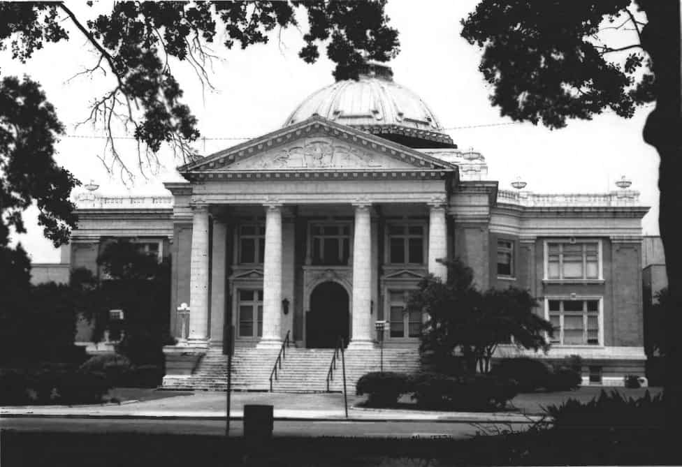 The Calcasieu Parish Courthouse