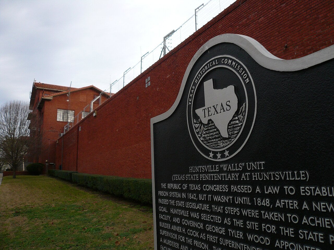 Brick walls of the Huntsville Unit prison in Huntsville, Texas