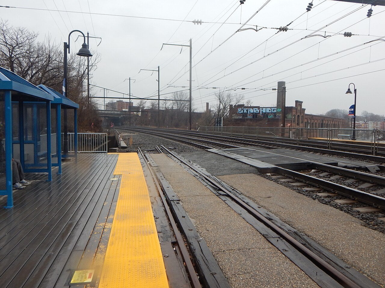 West Baltimore station platform