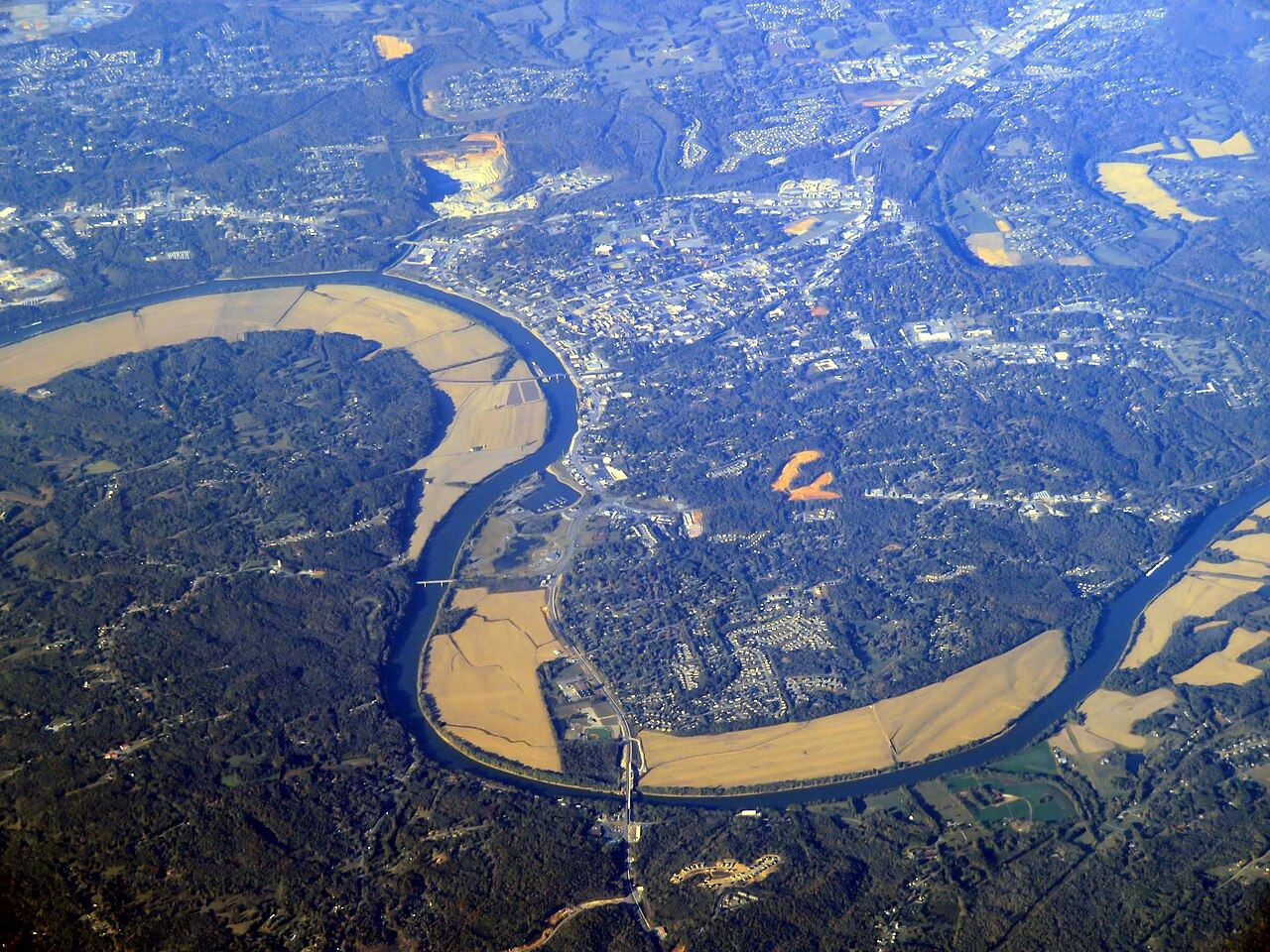 Aerial view of Clarksville, Tennessee