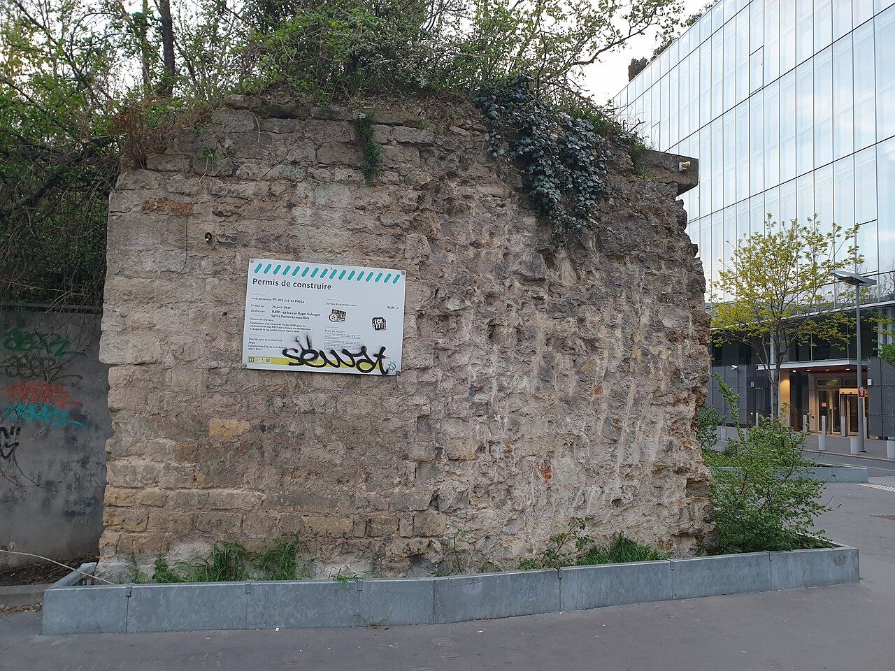 The Paris courthouse in the Batignolles district