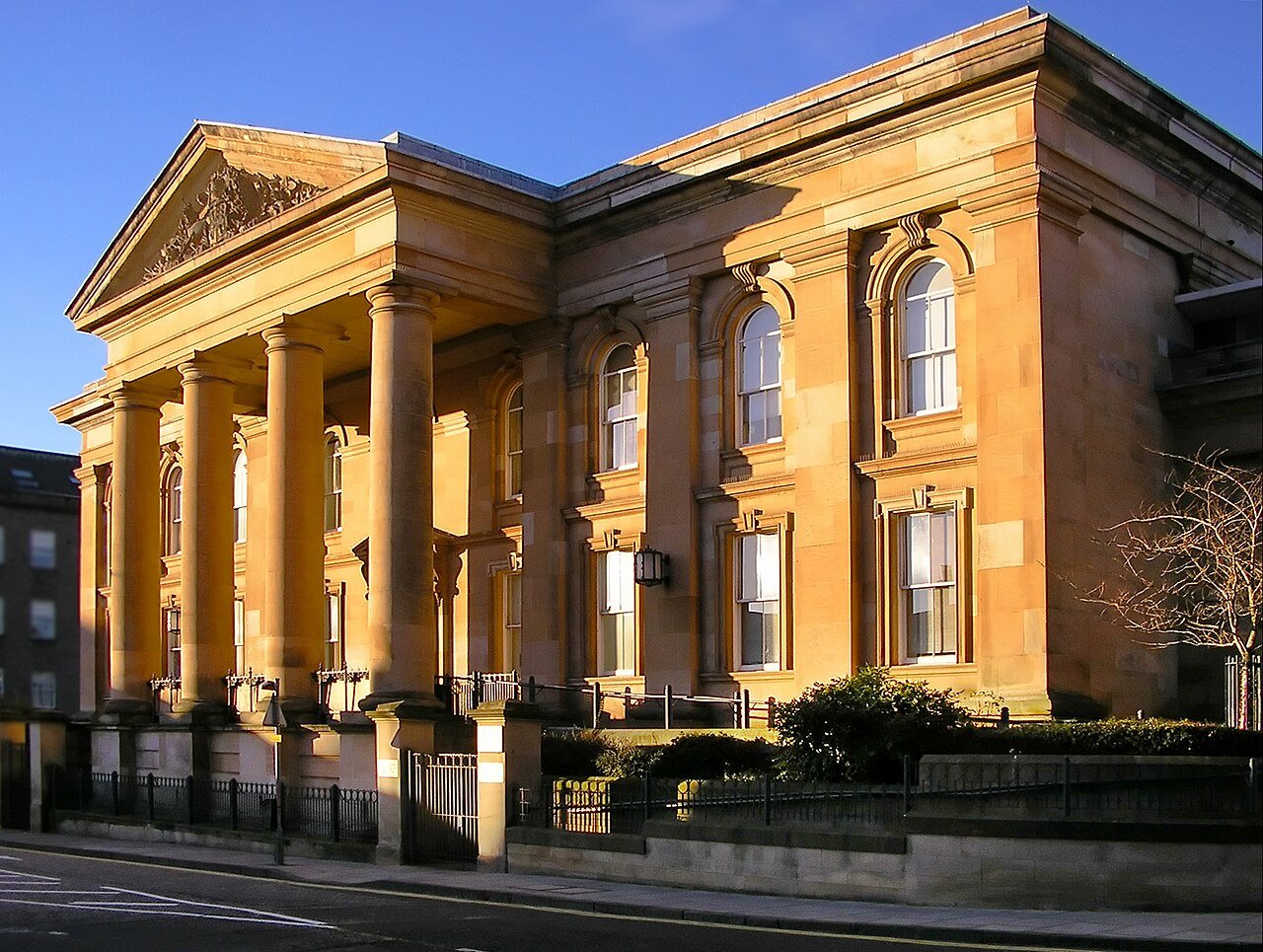 Dundee Sheriff Court