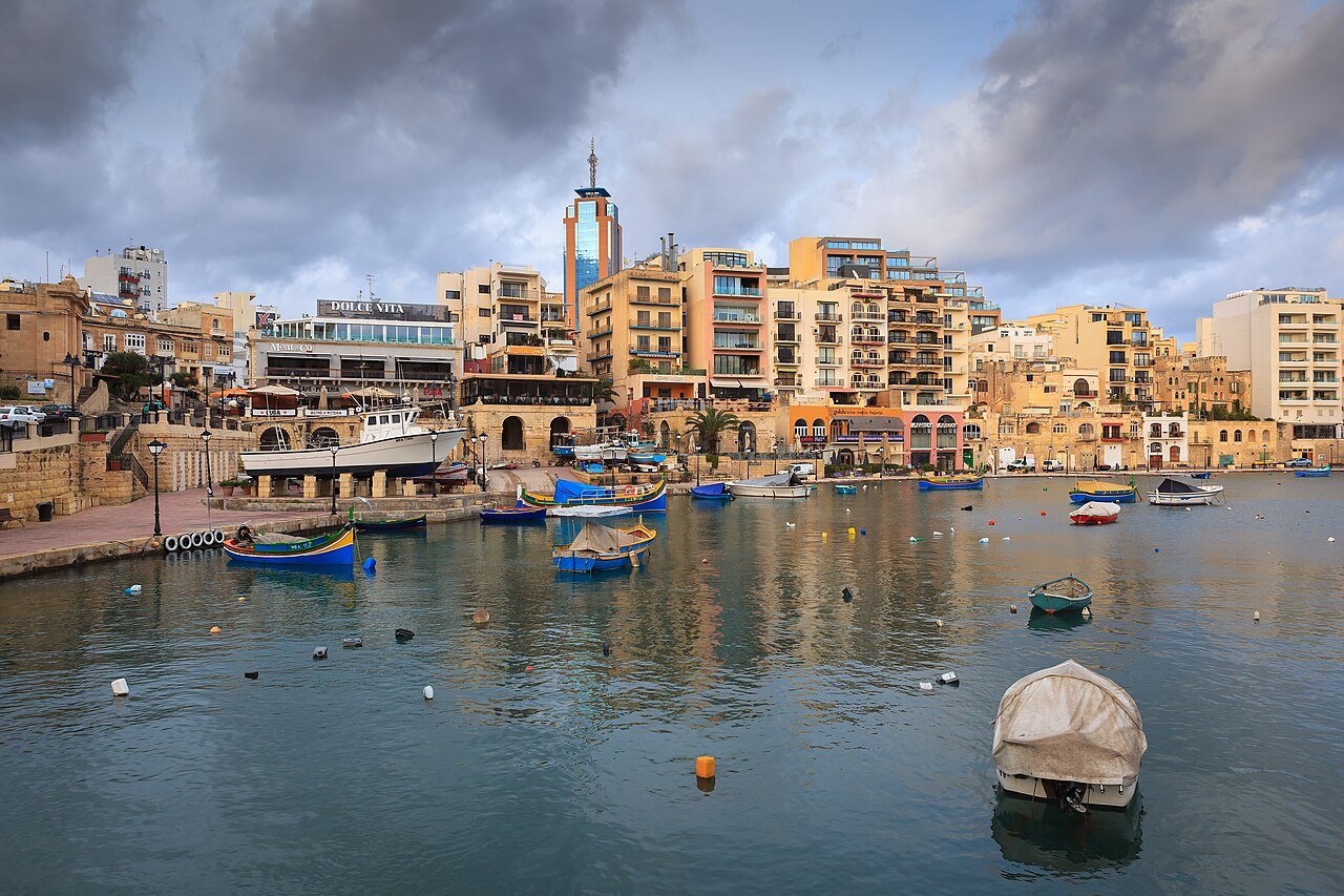 Spinola Bay, St Julian's