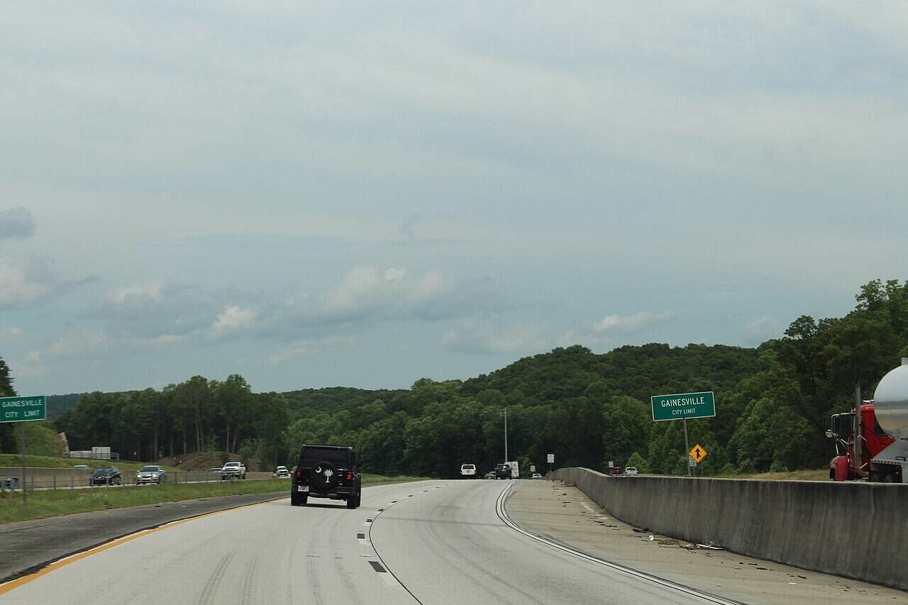 Gainesville city limit sign on Interstate 985