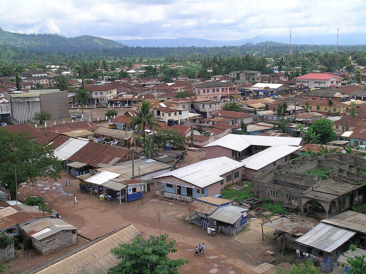 Street in the centre of Hohoe, Ghana