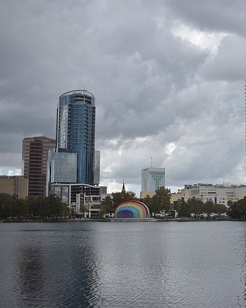 Lake Eola and the Orlando skyline