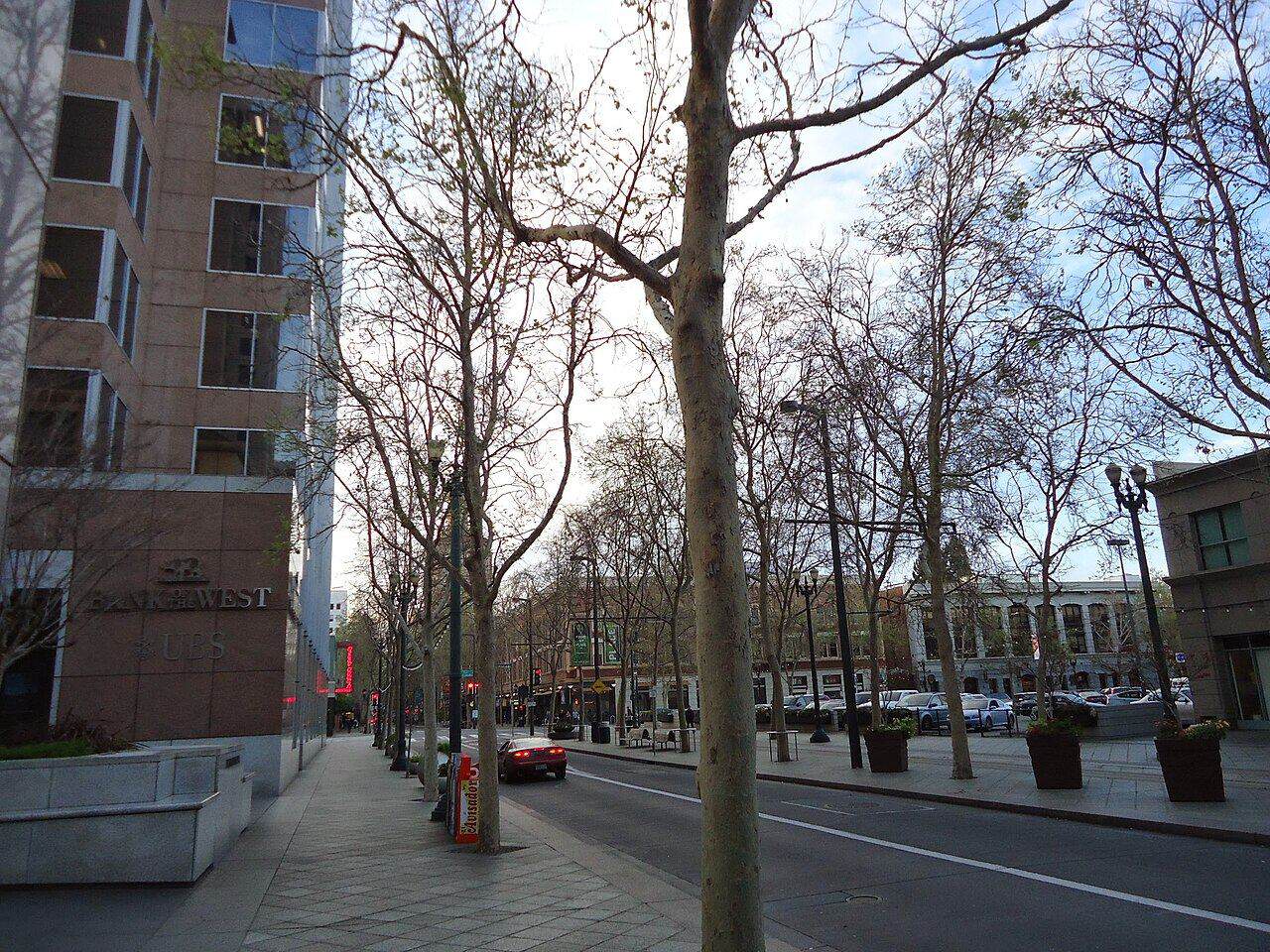 Street scene in downtown San José, California